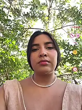HaileyBiieber online show from 04-25-26, 10:07