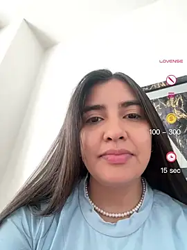 HaileyBiieber online show from 04-26-26, 07:44