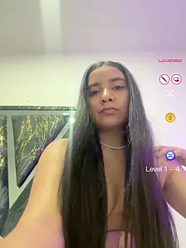 HaileyBiieber online show from 04-28-26, 03:44