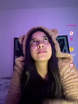 HaileyBiieber online show from 05-08-26, 02:39