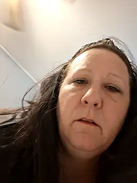 Snapshot of Ericaknowhow chatting on 03-29-26, 05:46 Ericaknowhow online show from 03-29-26, 05:46