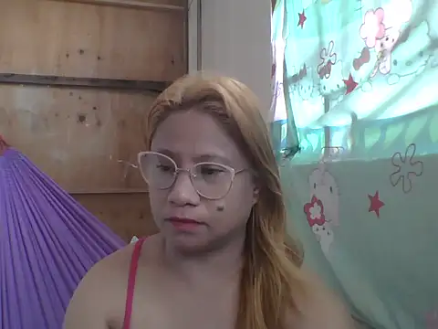 PinayChristine online show from 04-10-26, 03:12