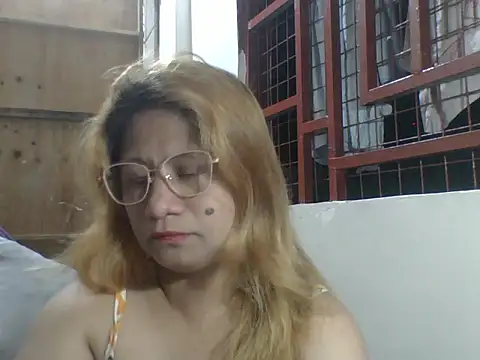 PinayChristine online show from 05-29-26, 05:55