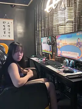 qiqi-228 online show from 03-24-26, 11:48