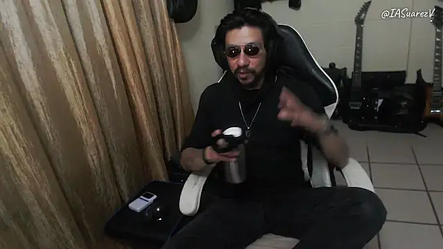 IASuarezV online show from 04-26-26, 06:33