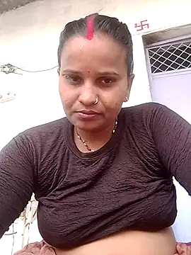 Snapshot of Shivani09900 chatting on 06-25-26, 06:07 Shivani09900 online show from 06-25-26, 06:07