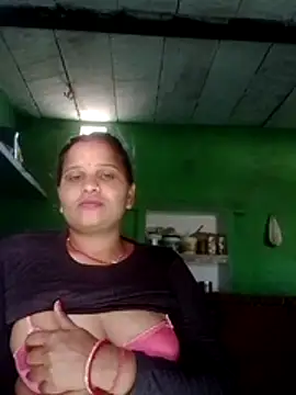 Snapshot of Shivani09900 chatting on 06-27-26, 10:09 Shivani09900 online show from 06-27-26, 10:09