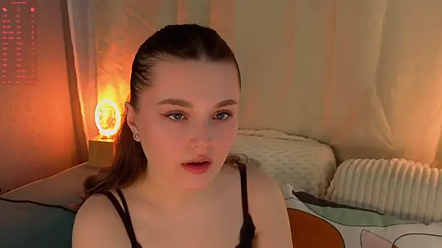 LorriMonz online show from 06-02-26, 01:29