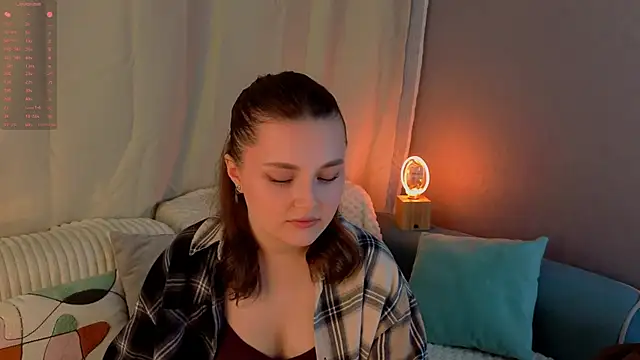 LorriMonz online show from 06-05-26, 01:45
