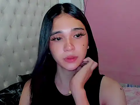 allaboutlara  online show from 04-06-26, 11:11