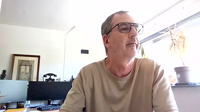 Snapshot of HotLucas66 chatting on 07-16-26, 09:59 HotLucas66 online show from 07-16-26, 09:59