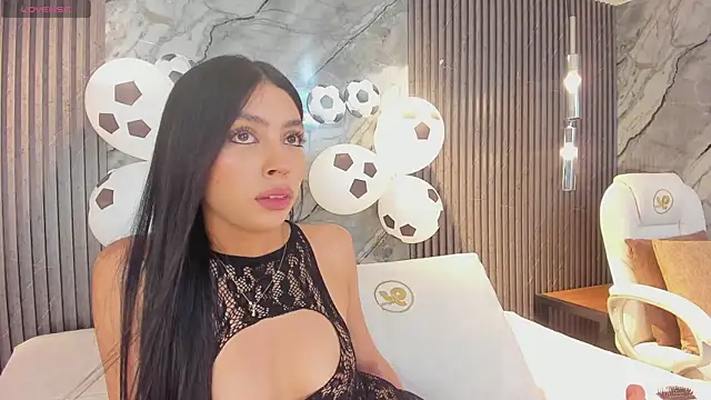 Snapshot of hanna_steel chatting on 06-26-26, 11:58 hanna steel online show from 06-26-26, 11:58