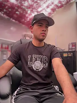 Zhang Weii online show from 03-24-26, 04:23