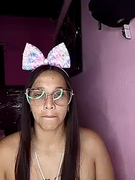 Snapshot of Arielybambi chatting on 03-24-26, 02:55 Arielybambi online show from 03-24-26, 02:55