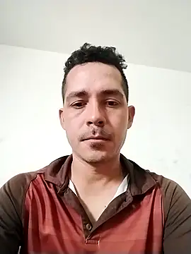 Gabriel leon33 online show from 06-06-26, 08:35