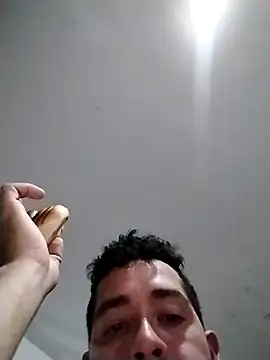 Gabriel leon33 online show from 06-18-26, 07:52