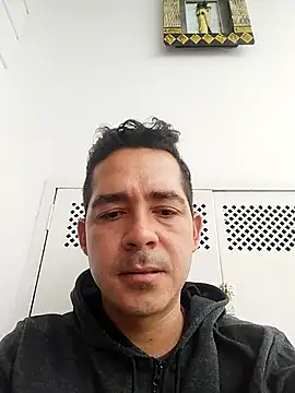 Gabriel leon33 online show from 06-24-26, 05:12