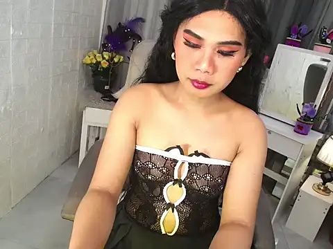 Yourgorgeousmarge online show from 05-18-26, 01:13