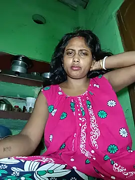 Snapshot of puja560 chatting on 06-23-26, 04:16 puja560 online show from 06-23-26, 04:16