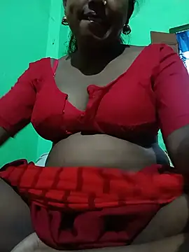 Snapshot of puja560 chatting on 07-14-26, 10:21 puja560 online show from 07-14-26, 10:21