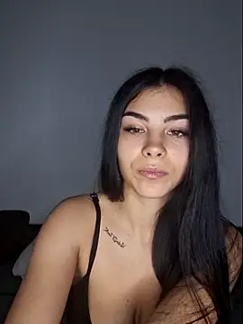 Crissdesire online show from 03-27-26, 03:01