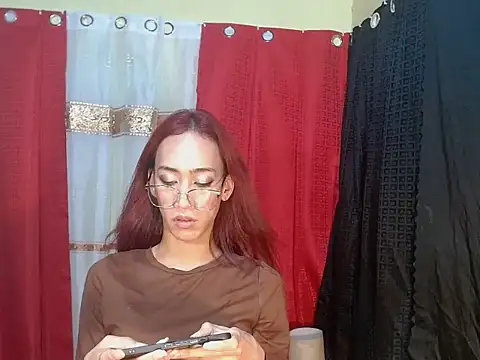 HottestLadyYuna online show from 04-18-26, 07:58