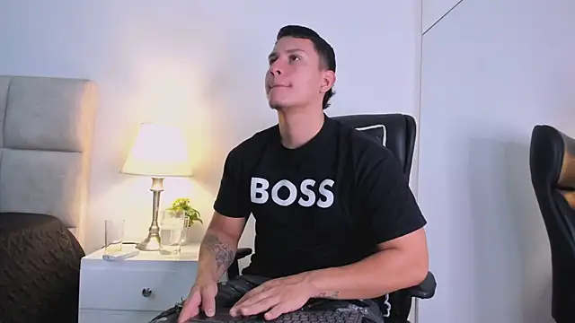 Chriss Diamond online show from 07-15-26, 08:14