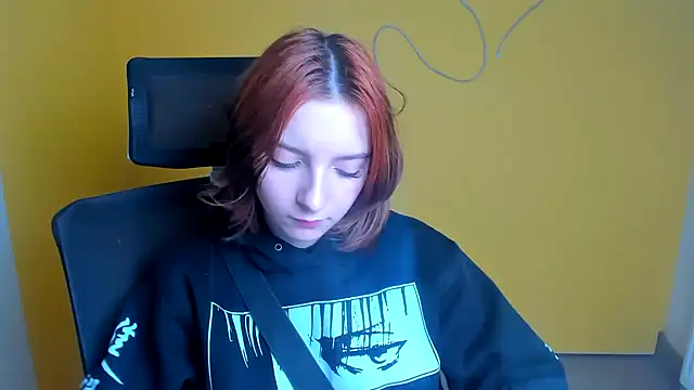 Butterfly Milly online show from 04-25-26, 02:03