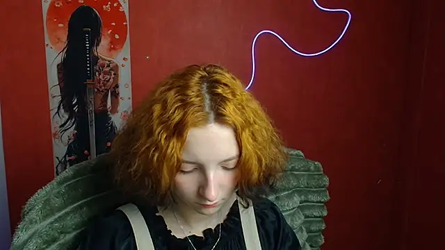 Butterfly Milly online show from 05-20-26, 11:49
