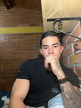 Snapshot of Noe_Blake chatting on 04-05-26, 03:26 Noe Blake online show from 04-05-26, 03:26