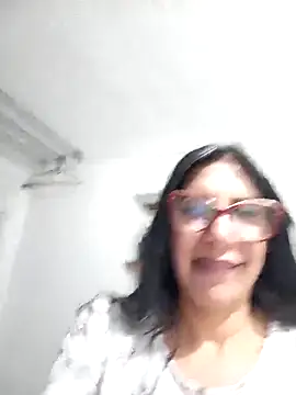 SamanthaRosse01  online show from 04-17-26, 12:02