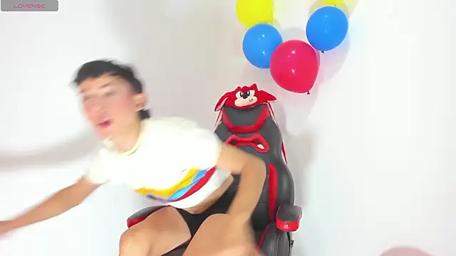 noah11 18 online show from 03-26-26, 09:20