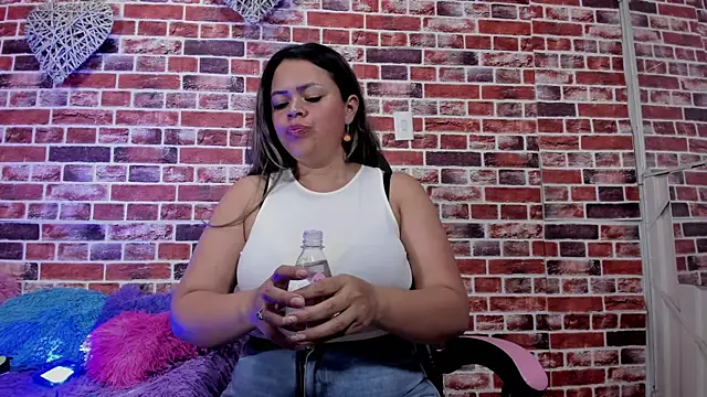 Miss Pecados online show from 06-01-26, 07:59