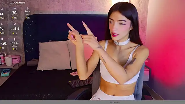 Charlott  18 online show from 06-24-26, 02:05