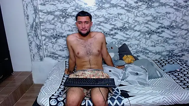 Snapshot of escanor_ar chatting on 04-15-26, 03:02 escanor ar online show from 04-15-26, 03:02
