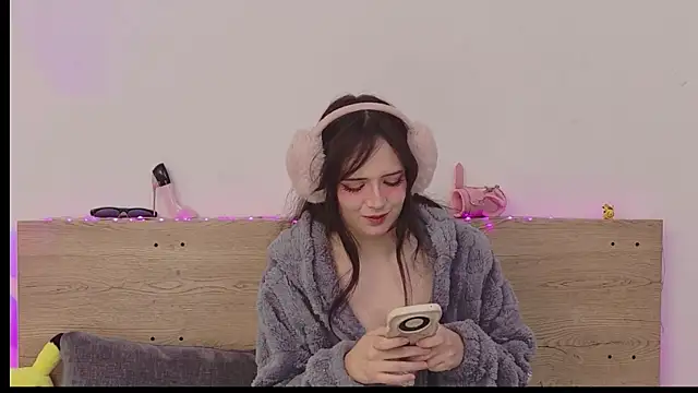 Sweet Alice S online show from 04-29-26, 09:46