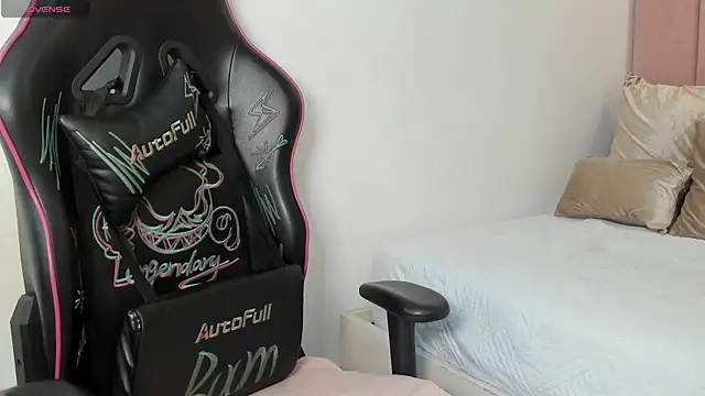 natalia vela online show from 07-04-26, 12:44