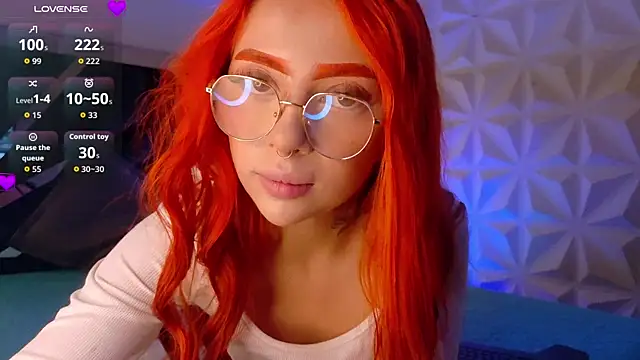 Snapshot of Magic_liah chatting on 06-27-26, 01:39 Magic liah online show from 06-27-26, 01:39