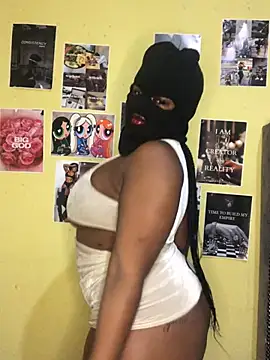 Snapshot of HornyMysteryx chatting on 04-29-26, 11:22 HornyMysteryx online show from 04-29-26, 11:22
