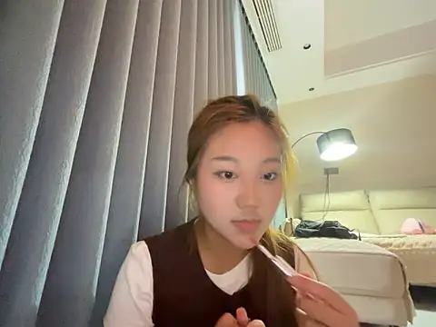 tutu512 online show from 06-07-26, 07:56