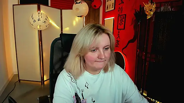 KathyBriggs online show from 05-08-26, 05:13