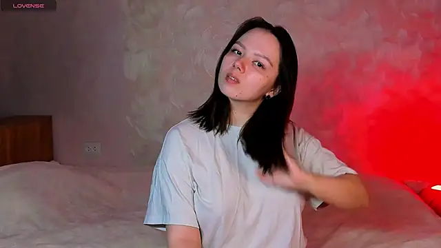 Snapshot of miss_teasee chatting on 04-22-26, 10:06 miss teasee online show from 04-22-26, 10:06
