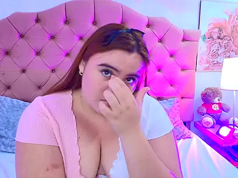 Snapshot of OliviaOnyx chatting on 03-25-26, 05:30 OliviaOnyx online show from 03-25-26, 05:30