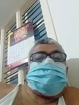 Snapshot of mature55 chatting on 04-20-26, 01:03 mature55 online show from 04-20-26, 01:03