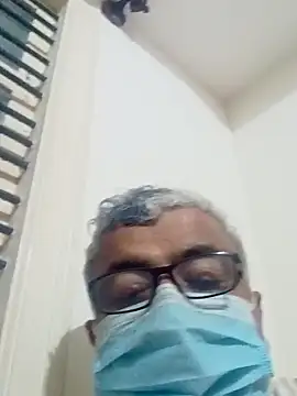 Snapshot of mature55 chatting on 05-08-26, 03:50 mature55 online show from 05-08-26, 03:50