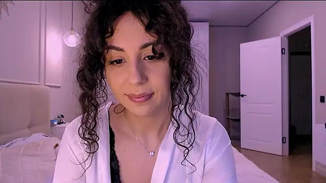 curly jade  online show from 04-15-26, 04:58