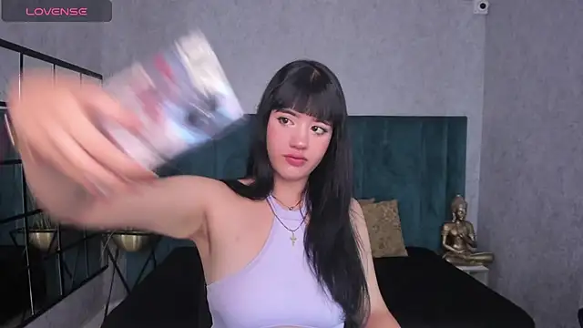 Snapshot of Antoniajblair chatting on 04-15-26, 11:28 Antoniajblair online show from 04-15-26, 11:28