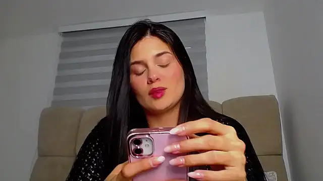 SofiaBanks  online show from 04-20-26, 10:11
