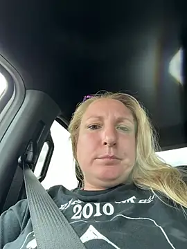 Snapshot of sweetkacibaby chatting on 04-14-26, 06:47 sweetkacibaby online show from 04-14-26, 06:47