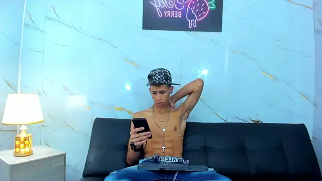 Black khom online show from 03-27-26, 08:26